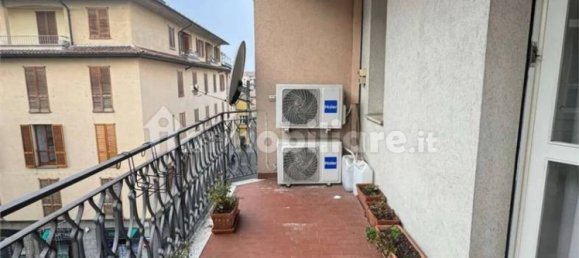 5 bedrooms Apartment in Voghera, Italy No. 341513 8