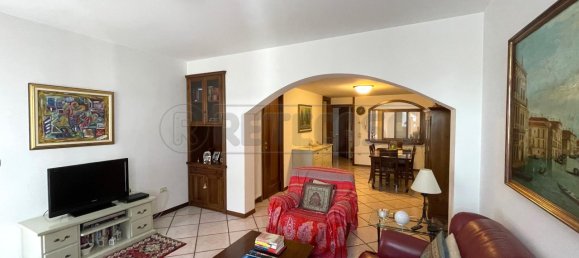 6 rooms House in Sandrigo, Italy No. 234405 9