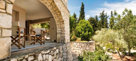 3 bedrooms Commercial property in Zakynthos, Greece No. 622 11