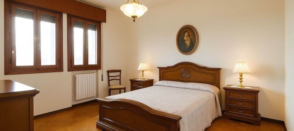 6 bedrooms Apartment in Pianiga, Italy No. 380775 10