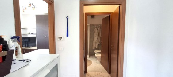 Studio in Arezzo, Italy No. 281419 10