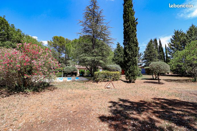  قطعة أرض في Flayosc, France 1017متر مربع رقم 311594