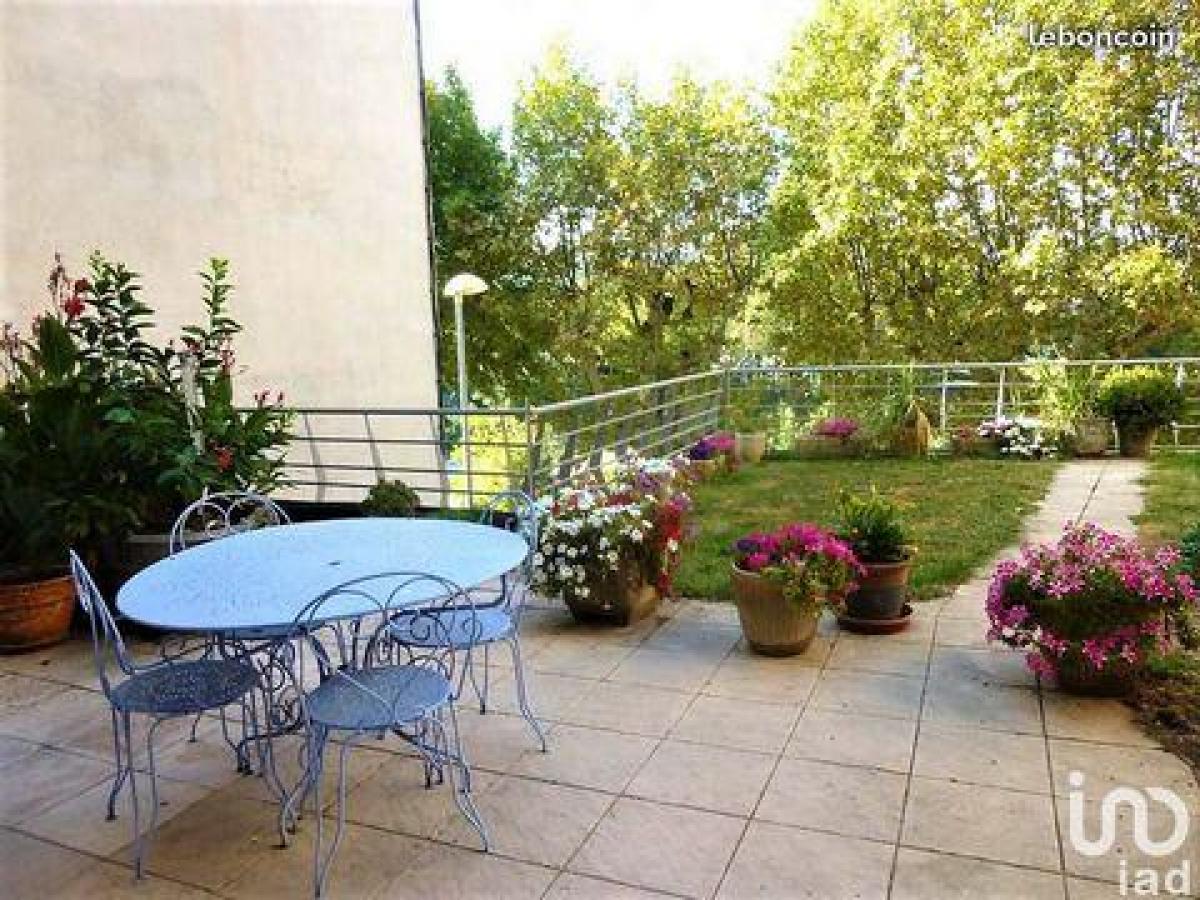 Condominio de 3 dormitorios en Crest, France No. 30606