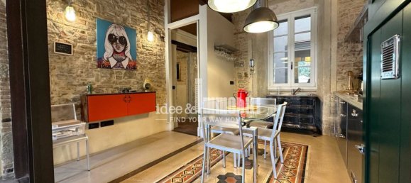 2 bedrooms Apartment in Florence, Italy No. 375698 4