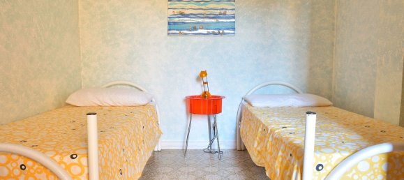 Квартира с 3 спальнями в Ардеа, Италия № 355950 7