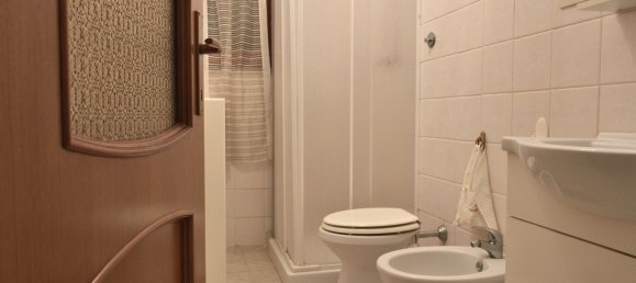 Квартира с 3 спальнями в Ардеа, Италия № 355950 11