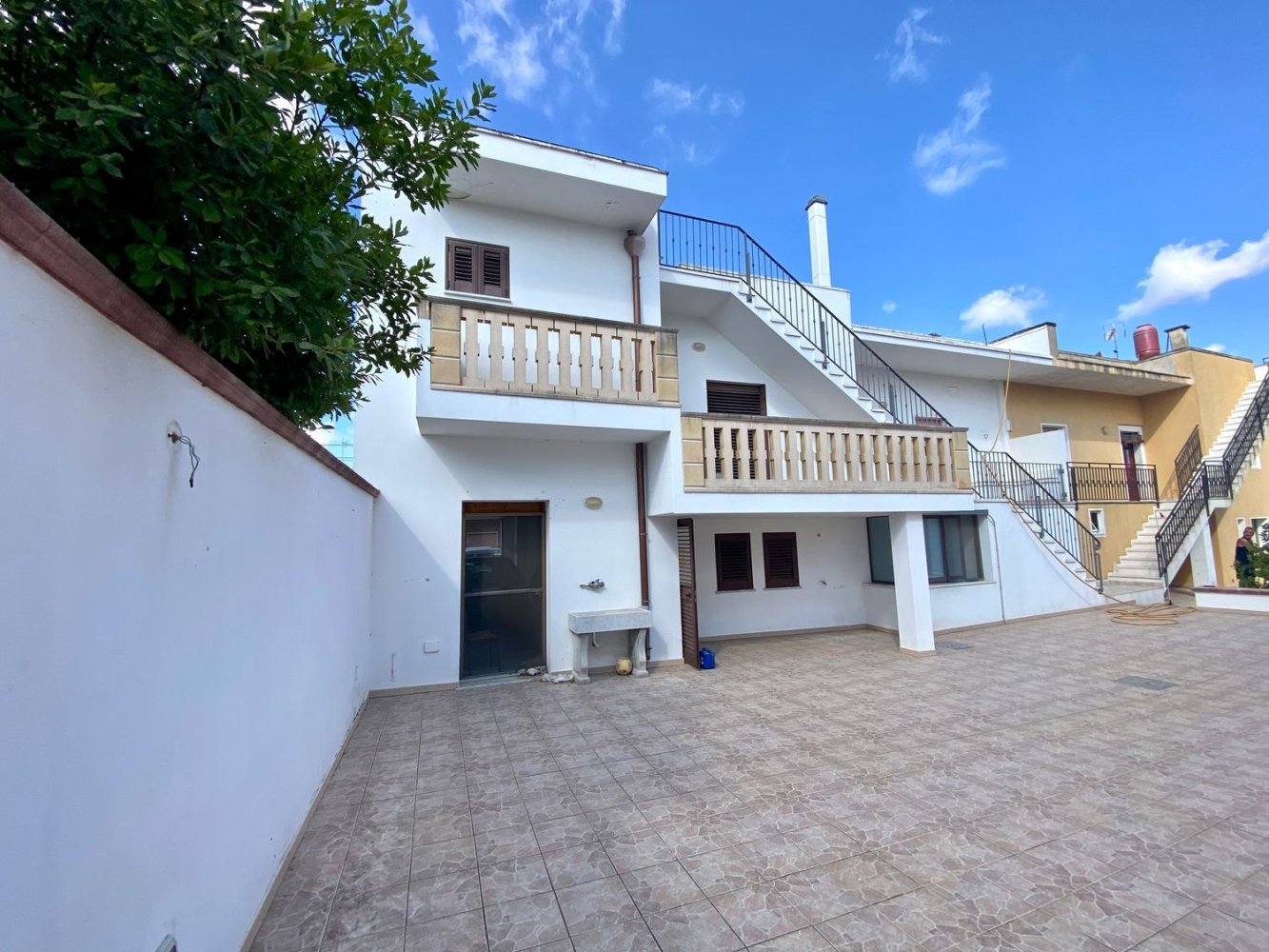 13 rooms Villa in Miggiano, Italy No. 285602