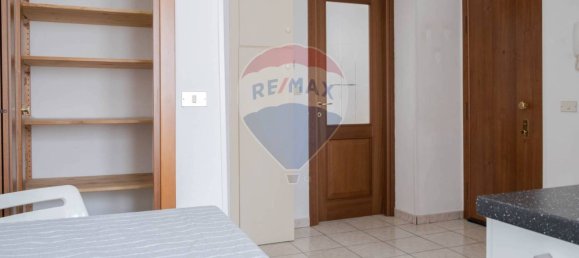 Apartamento de 1 dormitorio en Sesto San Giovanni, Italy No. 380433 11