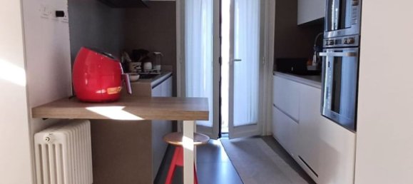 6 rooms Apartment in Portici, Italy No. 141652 16