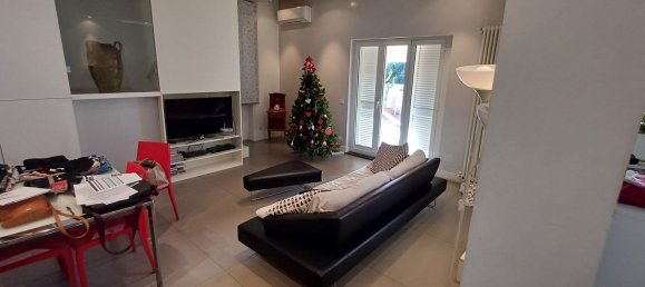 6 rooms Apartment in Portici, Italy No. 141652 19