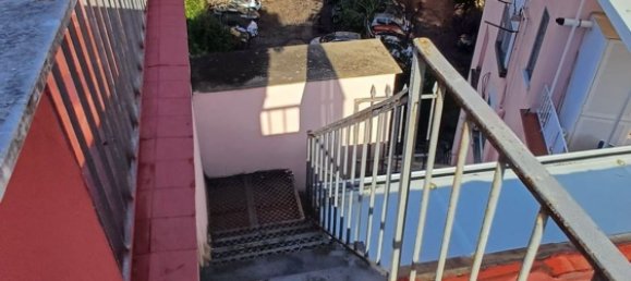 6 rooms Apartment in Portici, Italy No. 141652 5