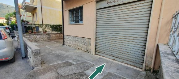 Вилла с 10 комнатами в Фонди, Италия № 129905 4