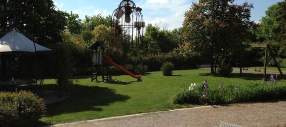 8 rooms House in Roncade, Italy No. 257223 3