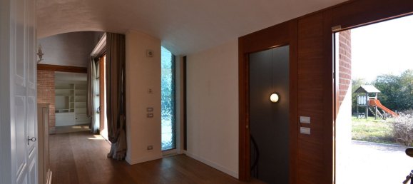 8 rooms House in Roncade, Italy No. 257223 10