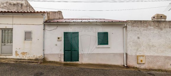 2 bedrooms House in Maiorga, Portugal No. 33123 18