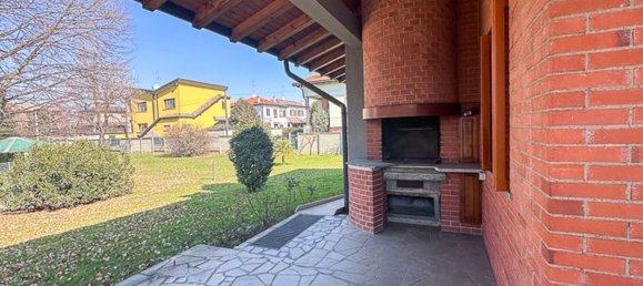 8 rooms Villa in Seveso, Italy No. 13549 37