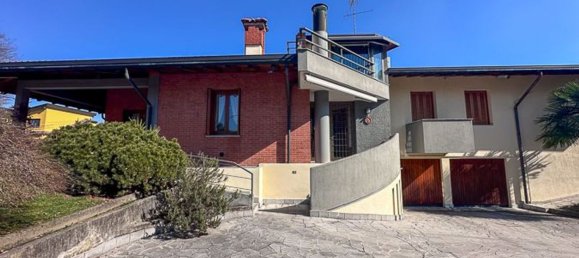 8 rooms Villa in Seveso, Italy No. 13549 2