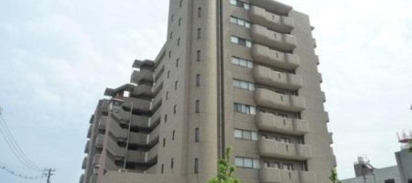 4 bedrooms Apartment in Yamaguchi, Japan No. 3628 2