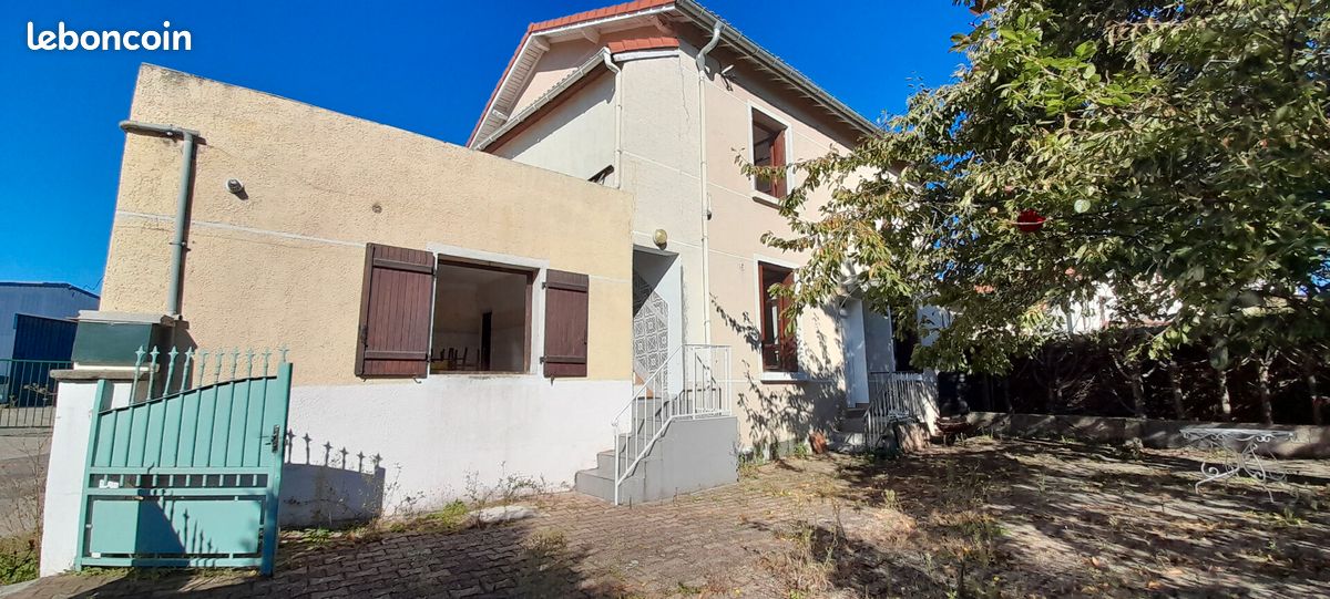 Casa T5 em Saint-Etienne, France N.º 287063