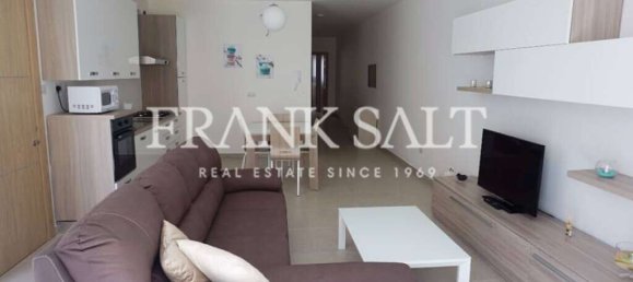 3 bedrooms Apartment in Gzira, Malta No. 9360 2