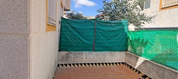 72m² house à vendre à Guardamar del Segura, Alicante, Valencian Community, Spain № 370071 17