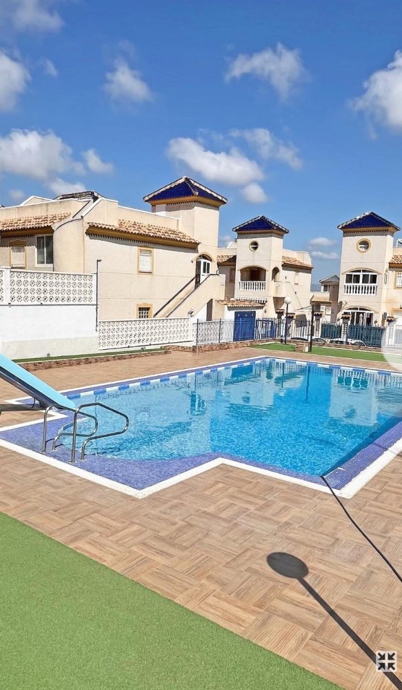 72m² house à vendre à Guardamar del Segura, Alicante, Valencian Community, Spain № 370071