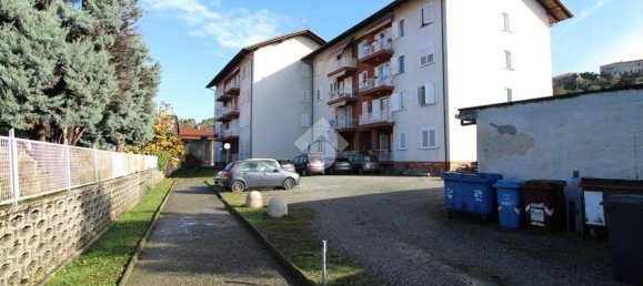 Квартира с 3 спальнями в Кастелламонте, Италия № 124366 25