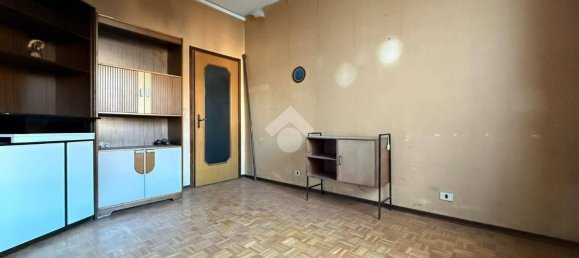 Квартира с 3 спальнями в Кастелламонте, Италия № 124366 22