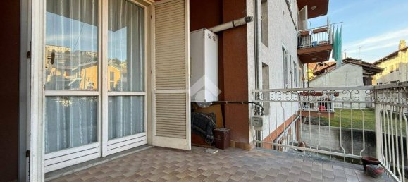 Квартира с 3 спальнями в Кастелламонте, Италия № 124366 17