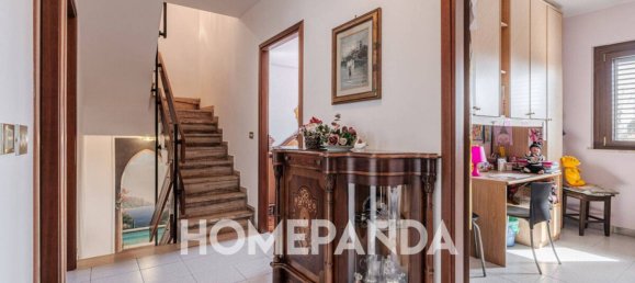 3 bedrooms Villa in San Gillio, Italy No. 98395 13