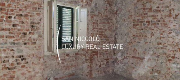 8 bedrooms Villa in Florence, Italy No. 210907 3