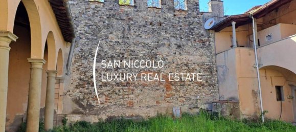 8 bedrooms Villa in Florence, Italy No. 210907 12