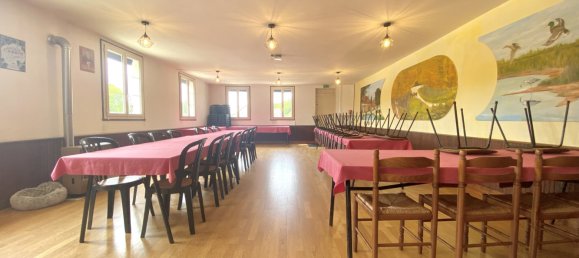 Gewerbliche Immobilie in Orcay, France 243m², Nr. 59095 6