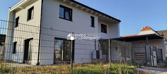 5-Zimmer Stadthaus in Sigleß, Austria, Nr. 128499 2