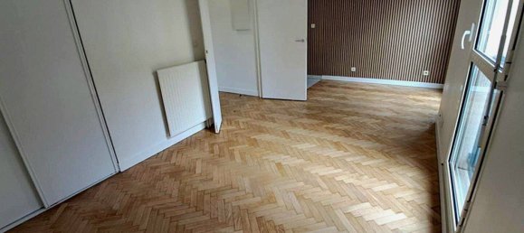 Studio in Chatillon, France No. 333930 3