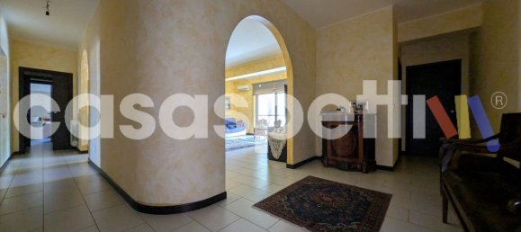 4 bedrooms Apartment in Reggio Calabria, Italy No. 355630 5