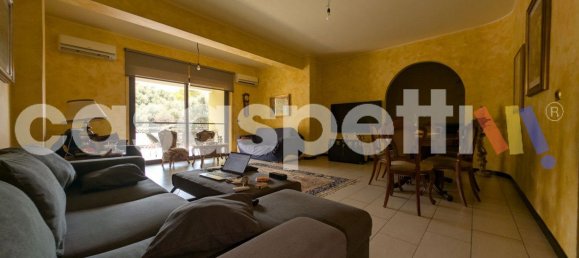4 bedrooms Apartment in Reggio Calabria, Italy No. 355630 7