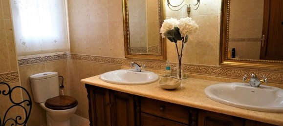 Дом с 5 спальнями в Велес-Малага, Испания № 48260 15