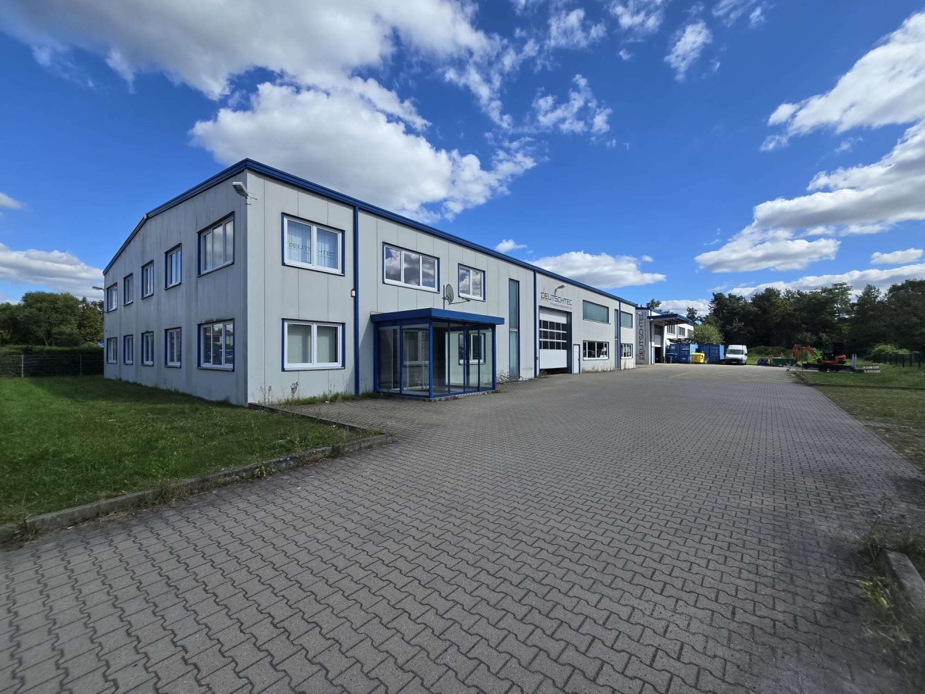 1748m² Warehouse in Markisch-Oderland, Germany No. 313394