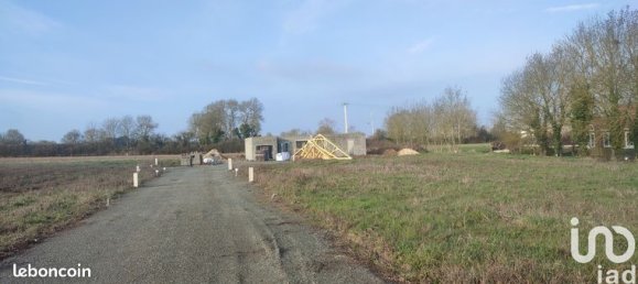 453m² Land in Neuille-Pont-Pierre, France No. 304101 2