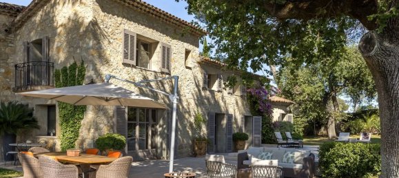 6 bedrooms Villa in Mougins, France No. 1955 5