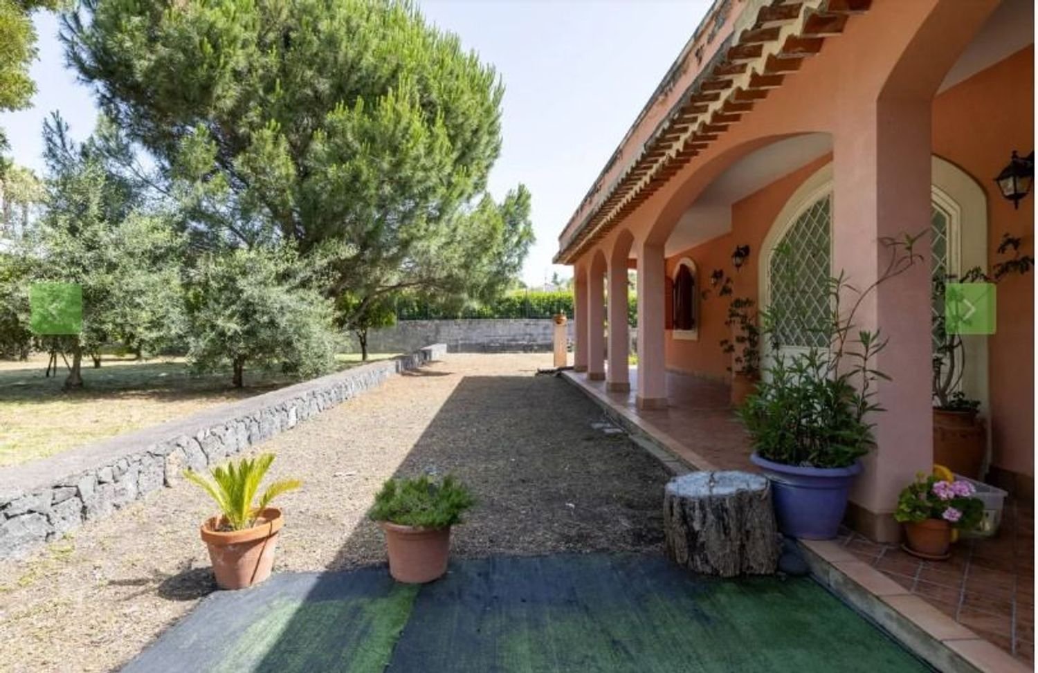 10 rooms Villa in Viagrande, Italy No. 251366