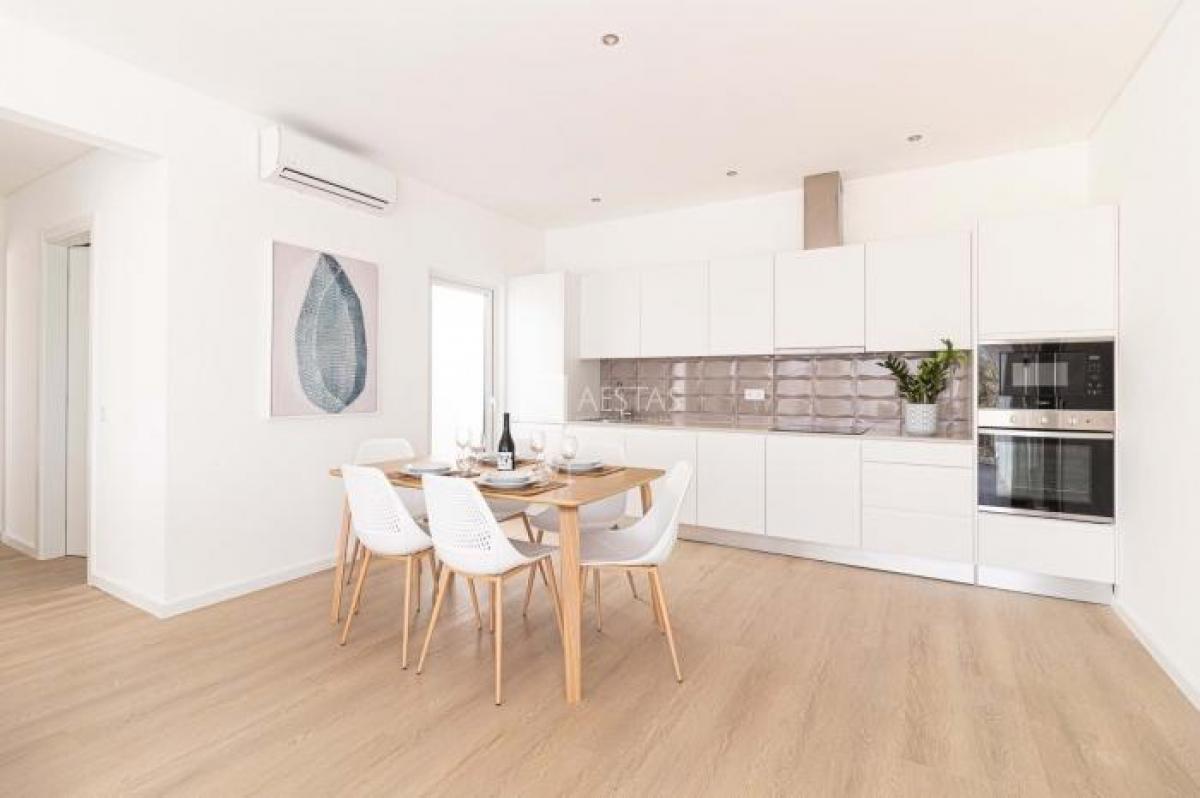 3 bedrooms Villa in Lagoa, Portugal No. 6039