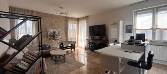 Квартира с 4 комнатами в Виджевано, Италия № 6350 4