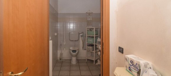  عقار تجاري في Reggio Emilia, Italy 70متر مربع رقم 83566 2