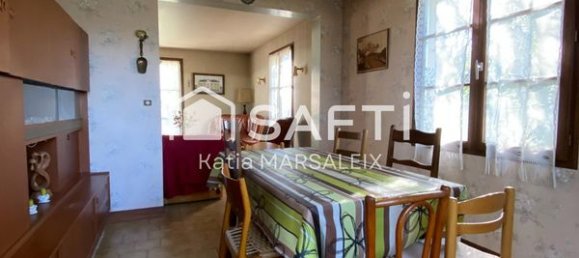 5 bedrooms House in Neuvy-Saint-Sepulchre, France No. 209237 4