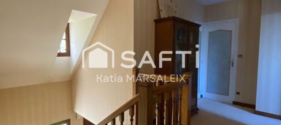 5 bedrooms House in Neuvy-Saint-Sepulchre, France No. 209237 8