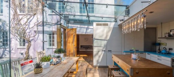 3 bedrooms House in St Johns Wood, United Kingdom No. 7434 2