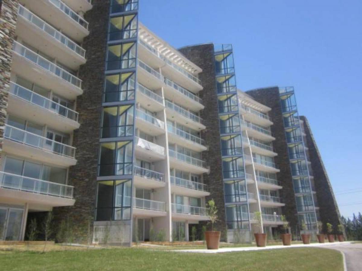 Studio in Tigre, Argentina No. 9365