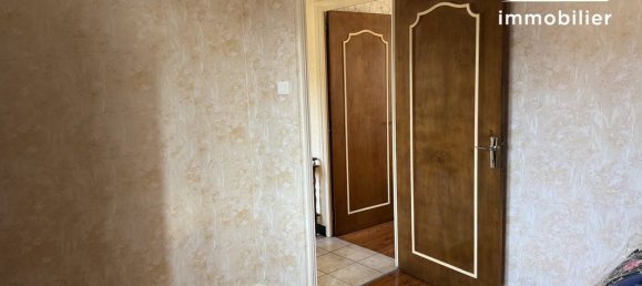 2 chambres Maison à Olliergues, France No. 207599 17